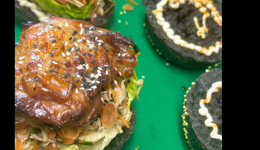 CheeseBurger au poulet Asiatique 